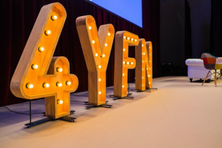 Mingling at the 4YFN congress